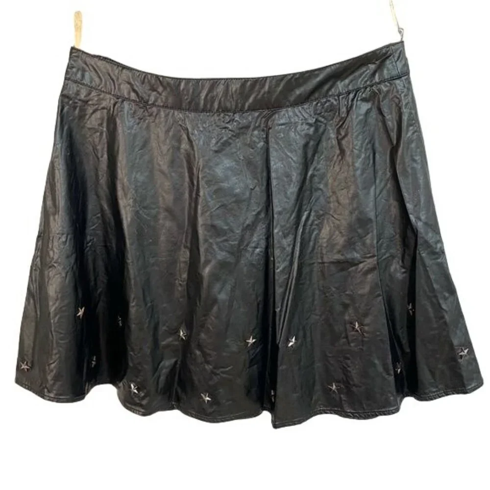 Sans Souci Star Studded Black Metal Vegan Leather Skirt Size L - Picture 12 of 12